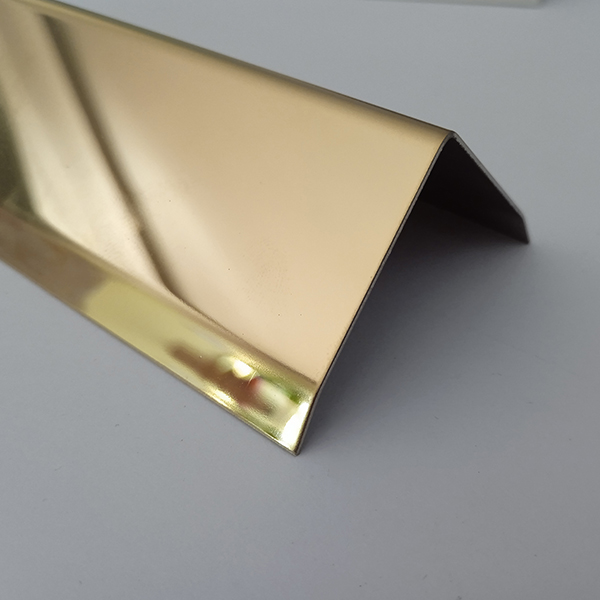 Cornier inox cu laturi tesite, 25x25 mm, finisaj inox auriu oglinda
